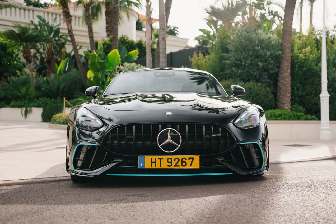 Mercedes-Benz AMG GT 63 PRO Petronas F1 Limited Edition 1-200