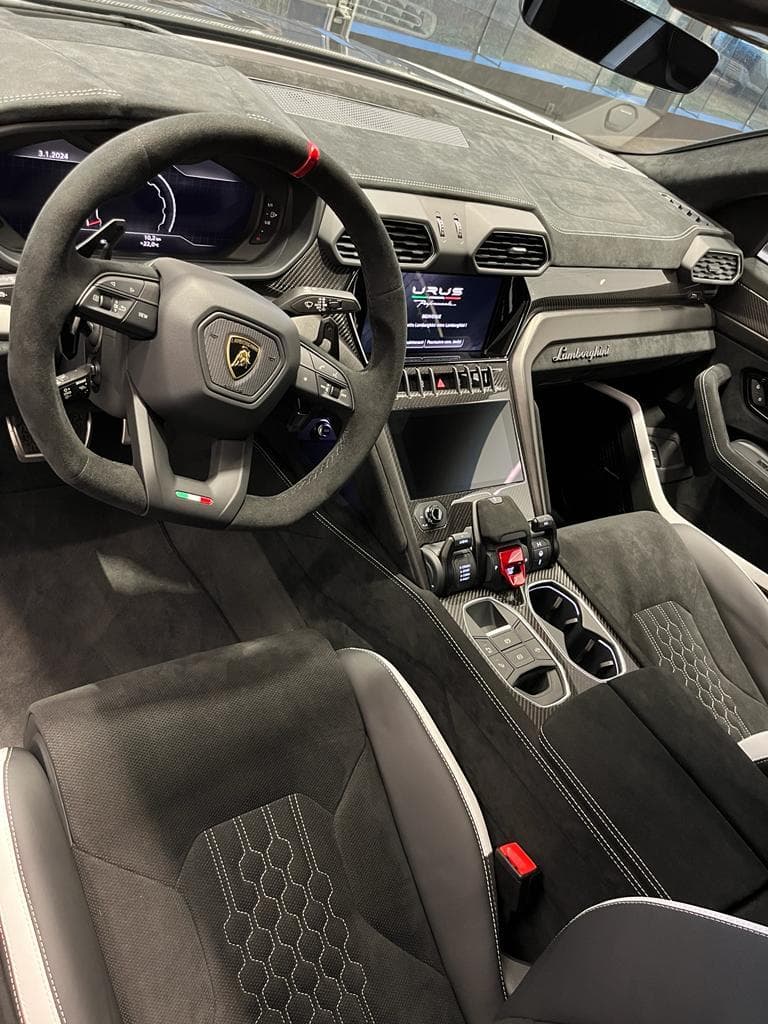 Lamborghini Urus Performante