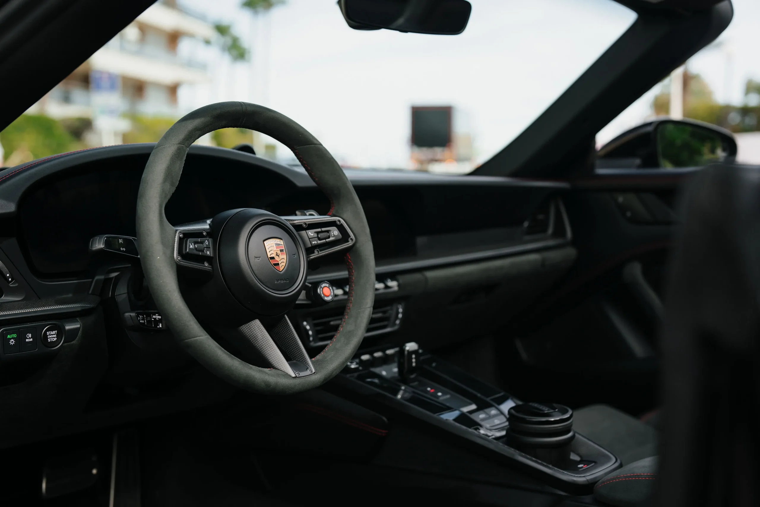 Porsche 911 Carrera 4 GTS Cabriolet - foto 1