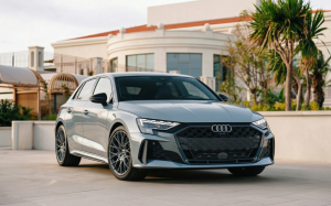 Essai de l&rsquo;Audi RS3 Sportback : le raccourci à cinq cylindres vers un week-end européen comme il se doit